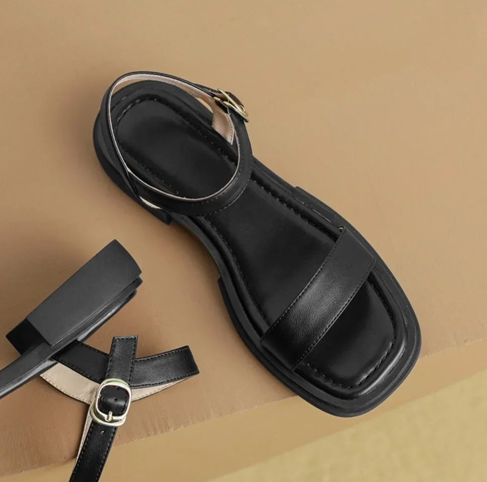 Brigitte | Sandalen met lage hak