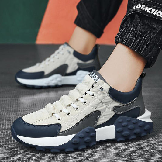 Sport en vrijetijdsschoenen met verhoogde antislipzool